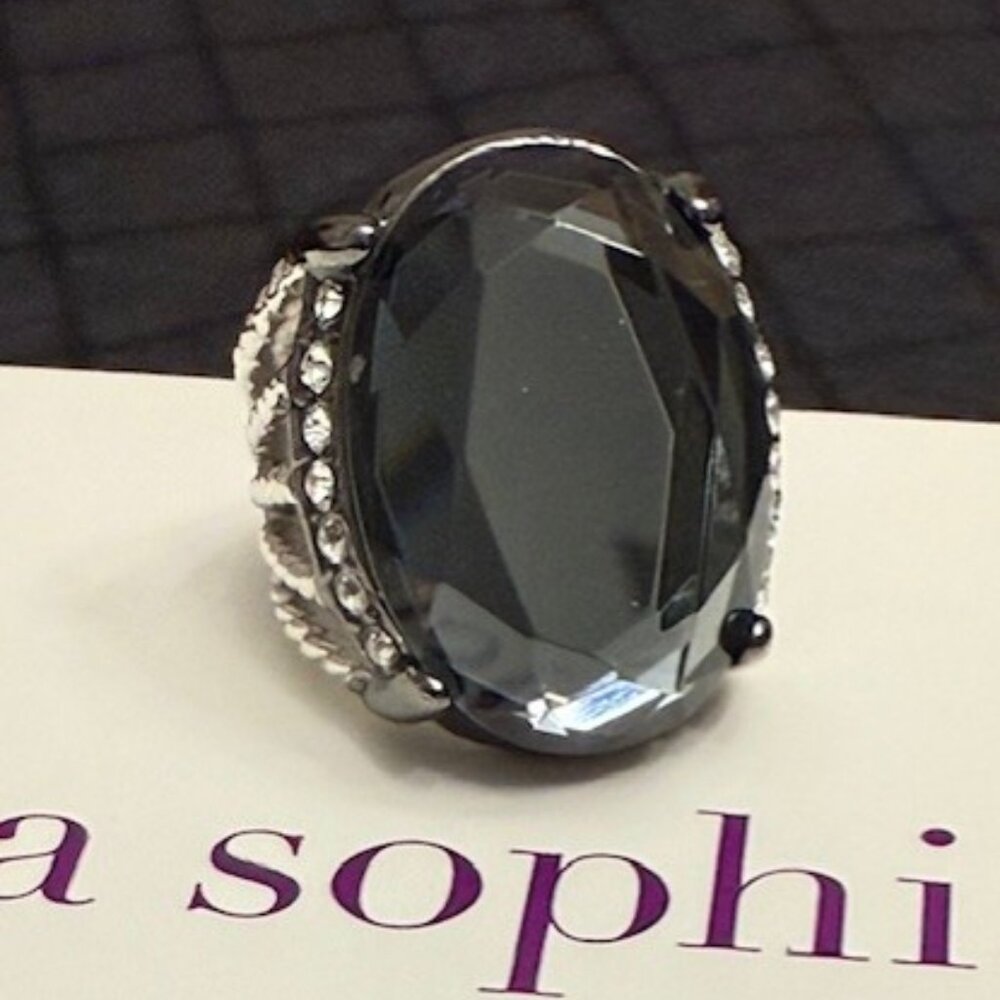 Lia Sophia "LUNETTE" Ring
